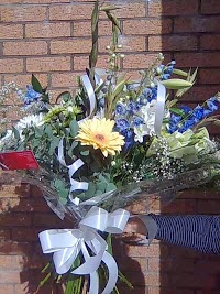 Gwillim Florist 1061652 Image 3